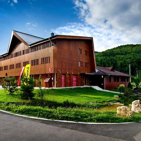 Apartmány Humno Valča Exterior foto