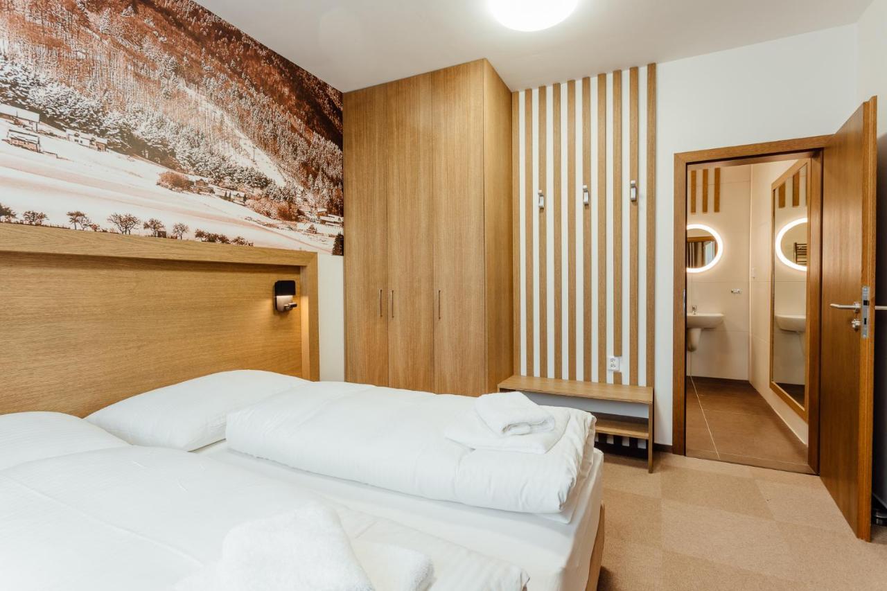 Apartmány Humno Valča Exterior foto