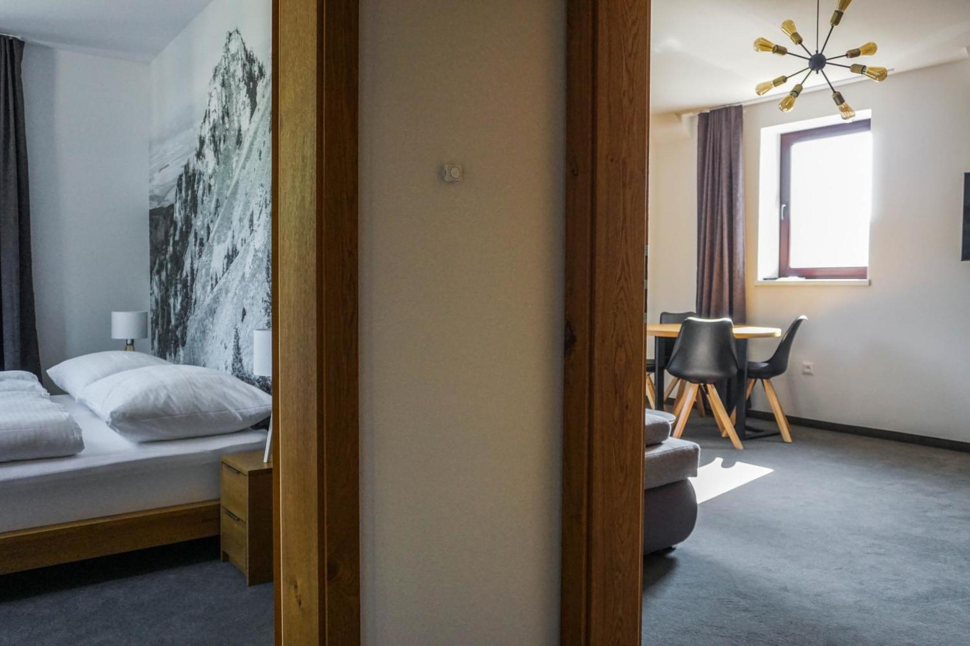 Apartmány Humno Valča Exterior foto